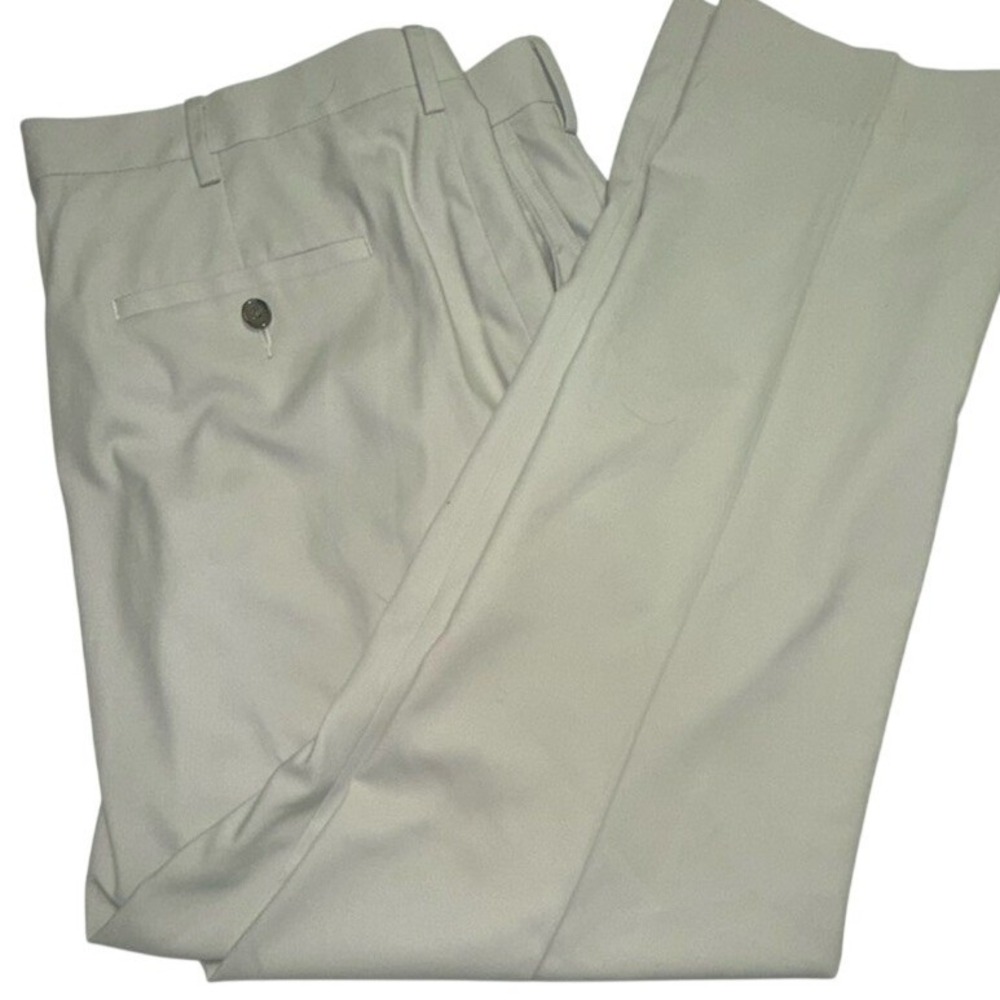 PGA TOUR Golf Pants Flat Front Straight Fit Mens 42x32 High Performance Stretchy